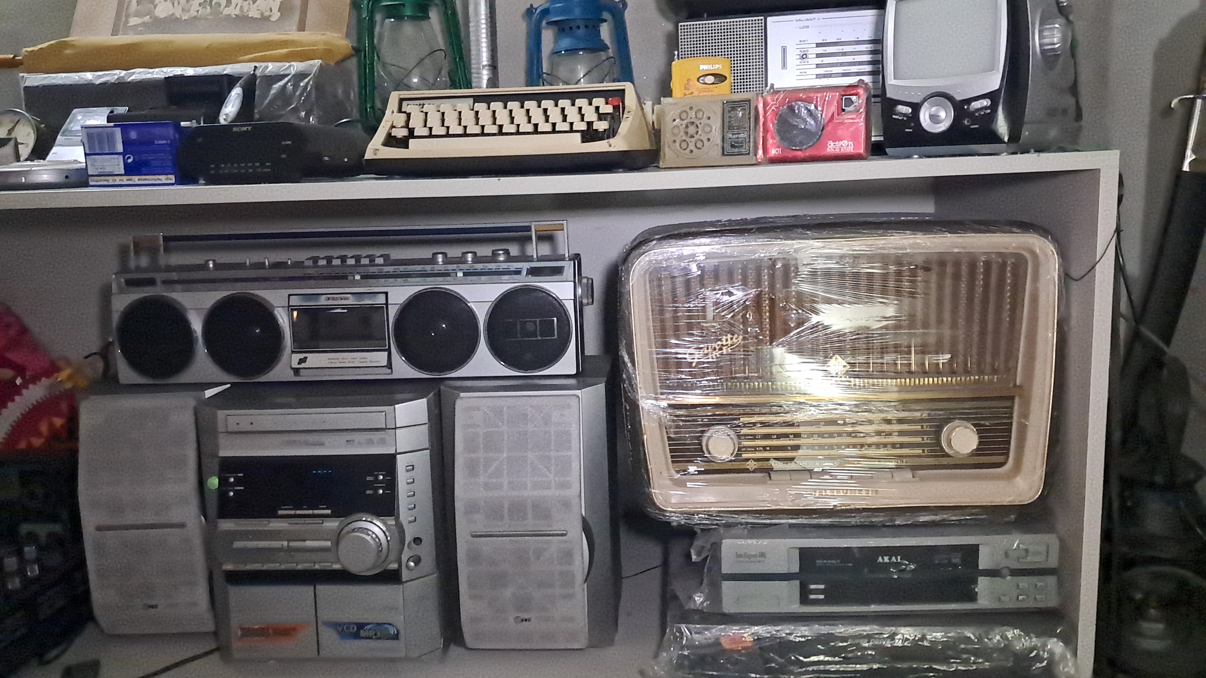 Vintage Gadgets Collection