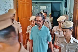 Photo of YouTuber Felix Gerald at Trichy Mahila Court Walked with police Women