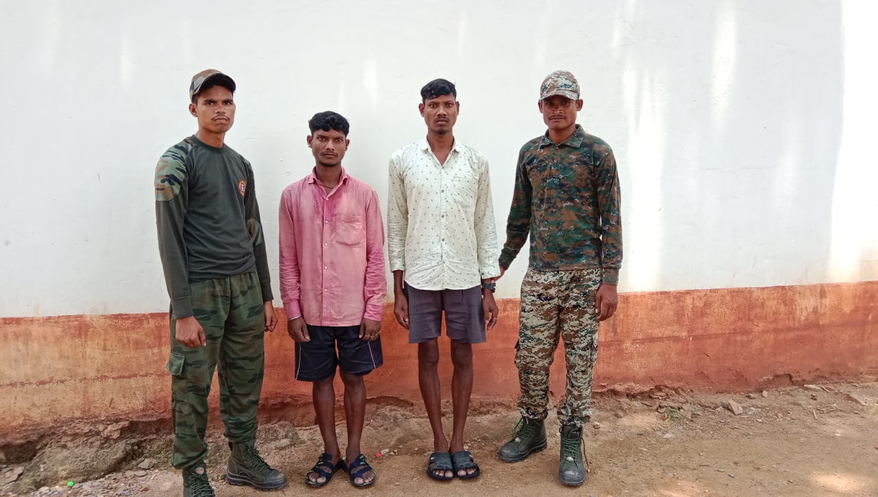 Two naxalites arrested in Dantewada