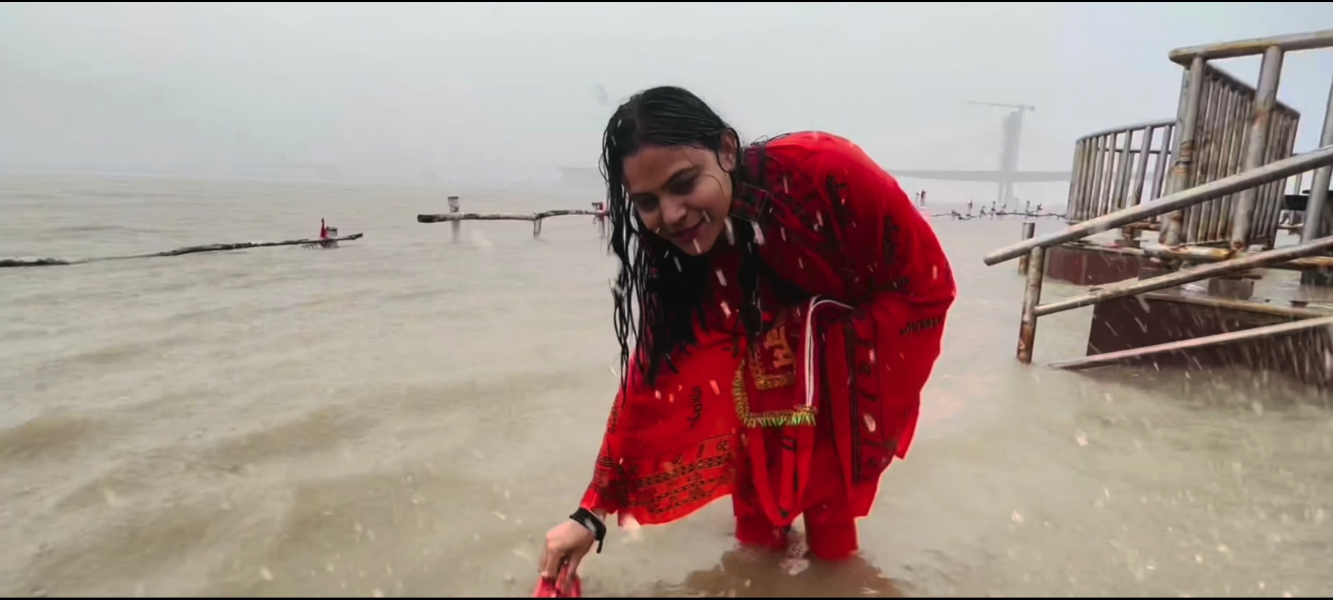 ನದಿ ತಟದಲ್ಲಿ ಪಾಕ್ ಗೂಢಾಚಾರಿ ಆರೋಪಿ ಜ್ಯೋತಿ ಮಲ್ಹೋತ್ರಾ