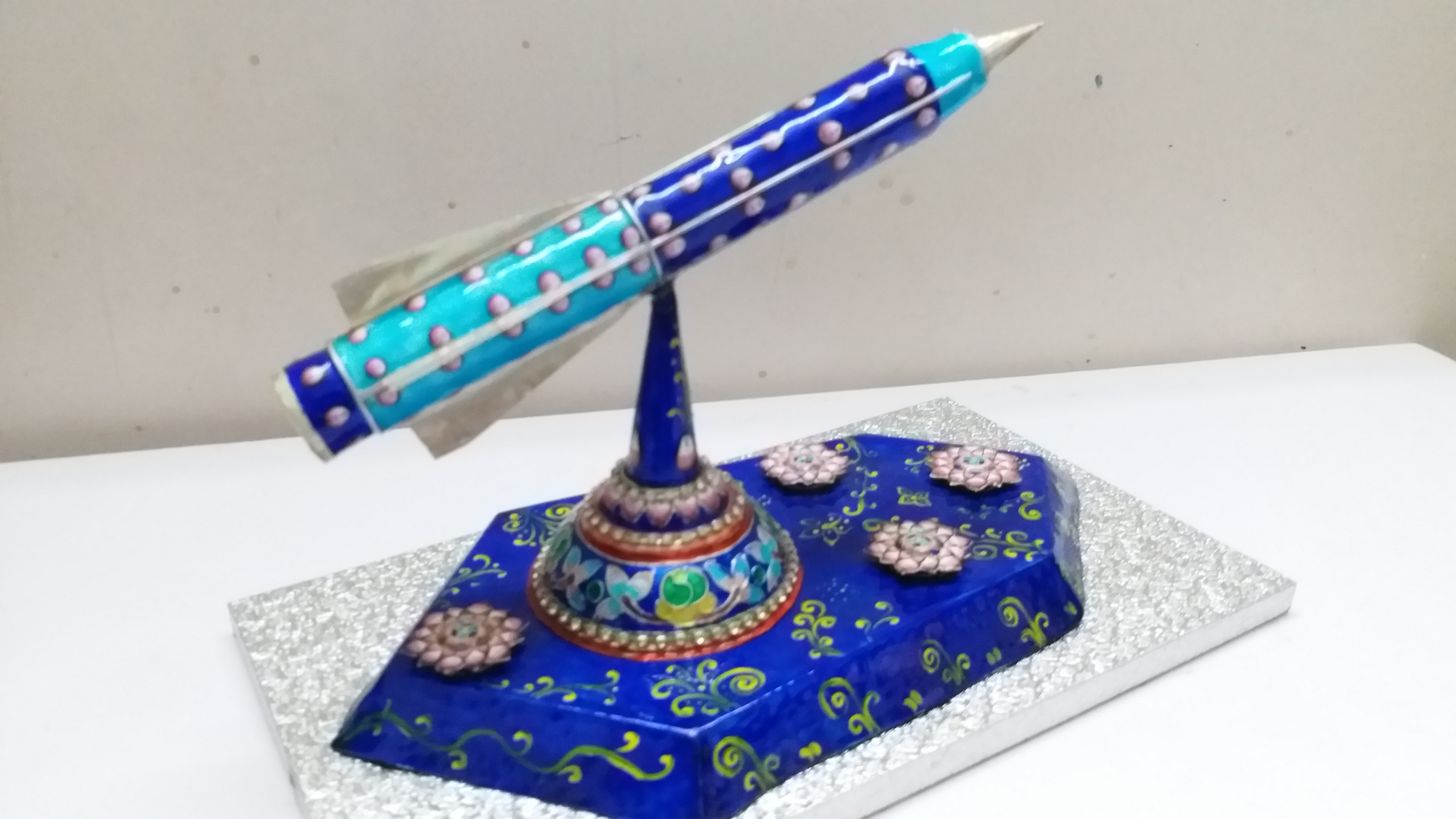 Meenakari artist kunj bihari