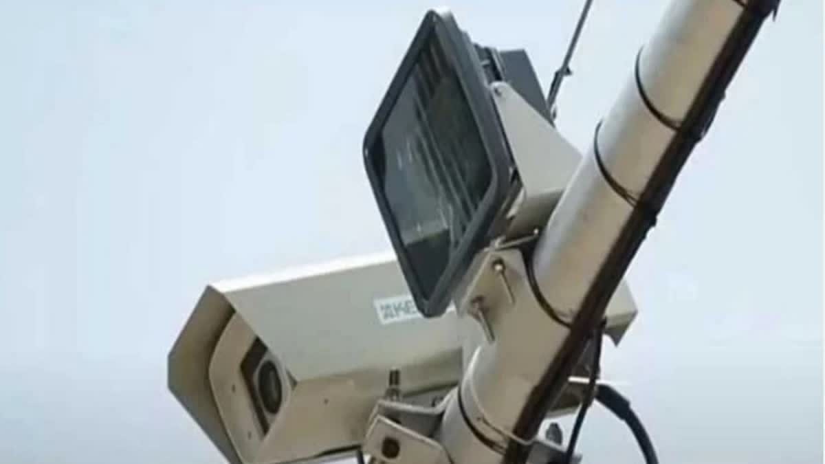 AI camera  AI camera detected  AI camera detected violations in kerala  traffic violations in kerala  Motor Vehicle Department  Motor Vehicle Department kerala  Artificial Intelligence  violations of the law  penalty notices  എ ഐ കാമറ  ആർട്ടിഫിഷ്യൽ ഇന്‍റലിജൻസ്  ആർട്ടിഫിഷ്യൽ ഇന്‍റലിജൻസ് കാമറ  എഐ കാമറ കണ്ടെത്തിയ നിയമലംഘനങ്ങൾ  നിയമലംഘനങ്ങൾ  നിയമ ലംഘനങ്ങൾ  മോട്ടോർ വാഹന വകുപ്പ്  പിഴ നോട്ടീസുകൾ  ട്രാഫിക് മാനേജ്മെന്‍റ് സിസ്റ്റം  ഇ ചലാനുകൾ  ഇ ചലാൻ