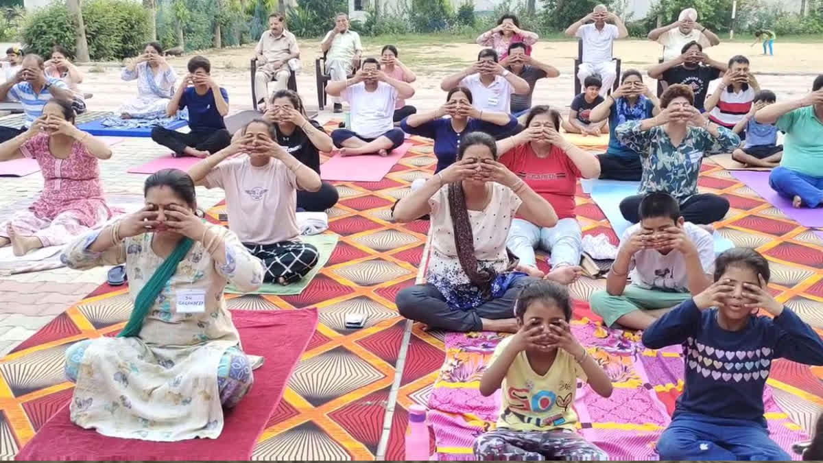 People did yoga in Ludhiana and Bathinda on the occasion of International Yoga Day