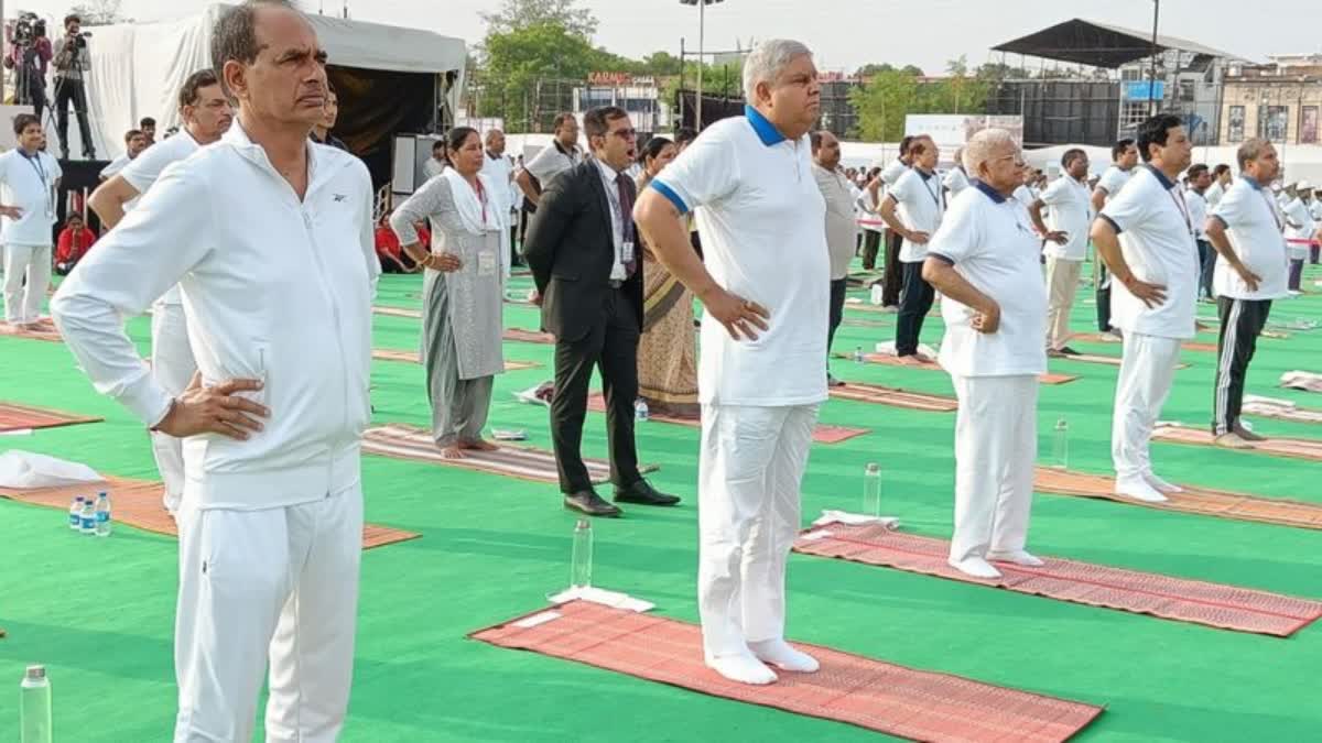 CM Shivraj doing yoga in Jabalpur