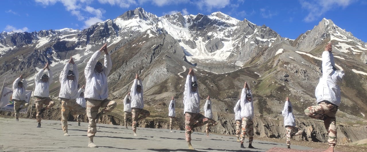 ITBP Jawan Did Yoga