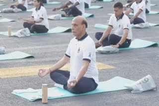 Yoga Day celebrated from Delhi to New York on the theme of 'Vasudhaiva Kutumbakam'