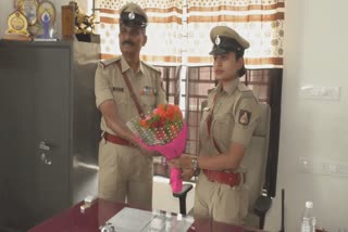 Father handover the power to his daughter who has been appointed as PSI