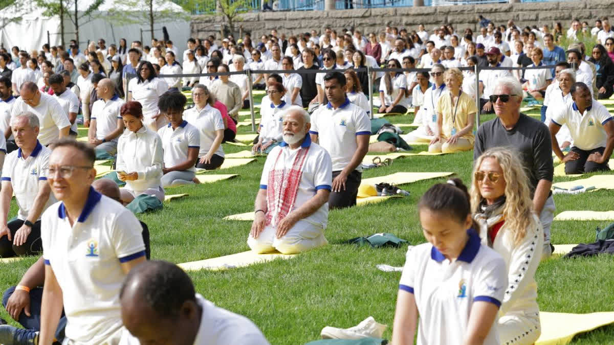 PM Modi performs Yoga