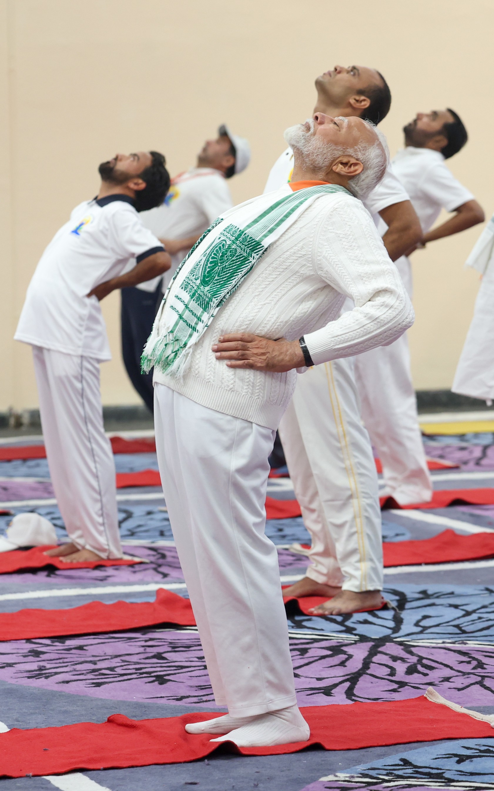 PM Modi reached among the people after Yoga Day program