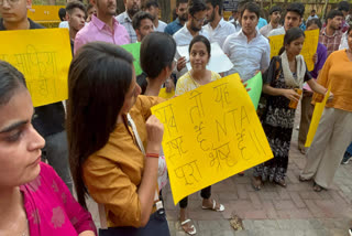 ABVP  छात्र-छात्राओं ने NTA के खिलाफ किया प्रदर्शन