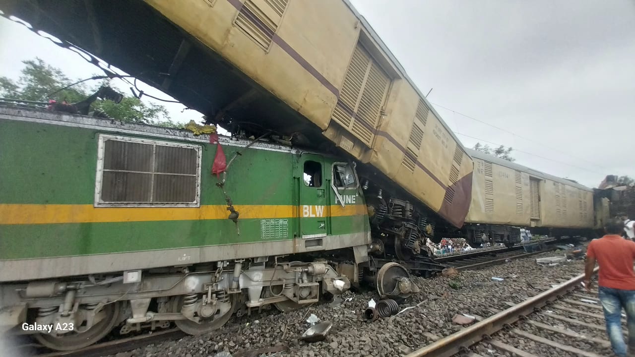 KANCHENJUNGHA EXPRESS ACCIDENT