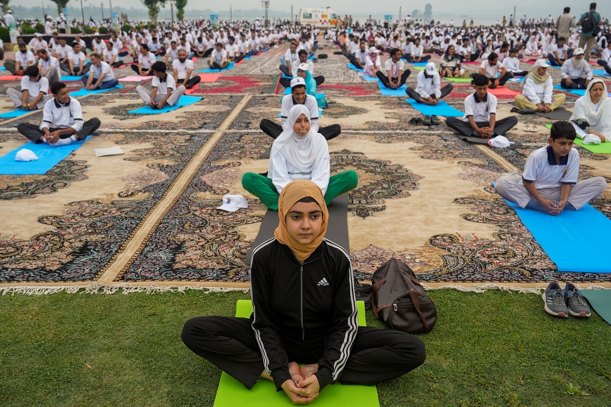 International Yoga Day 2025: Thousands Unite In Breath And Balance By Kashmir’s Iconic Dal Lake