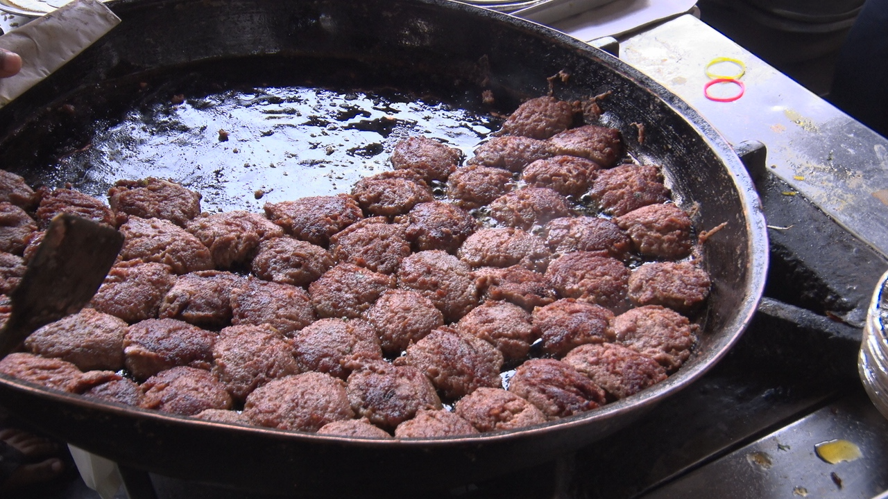 LUCKNOW NABABI FOOD LUCKNOW UTTAR PRADESH SPECIALTY CULINARY TRADITION OF LUCKNOW STORY OF SHAMI KABAB