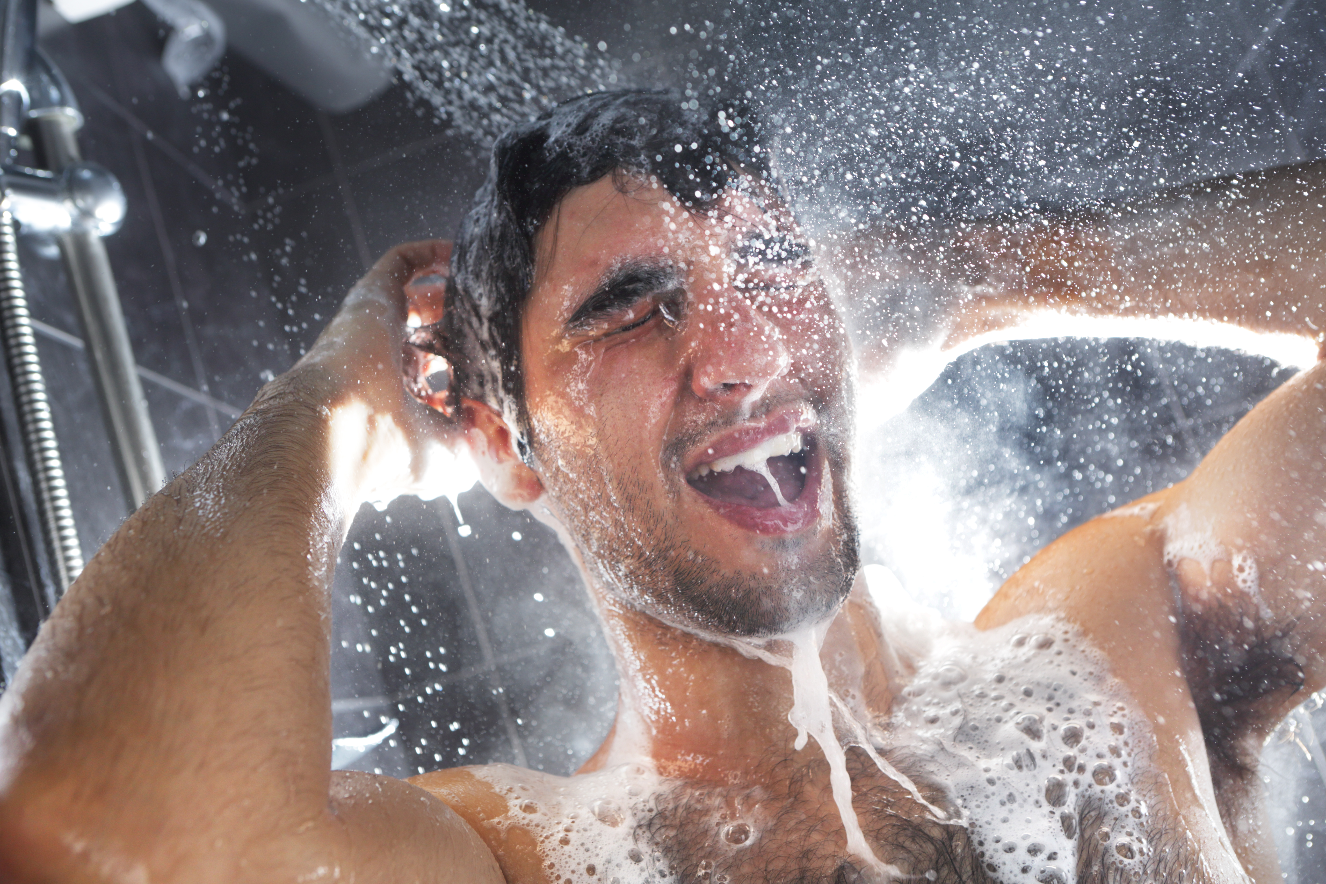 SIDE AFFECT OF COLD SHOWERS DISADVANTAGES OF COLD SHOWERS COLD SHOWERS THOSE WHO SHOULD AVOID COLD SHOWERS