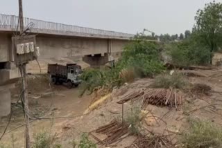 Barwani Nahali river bridge