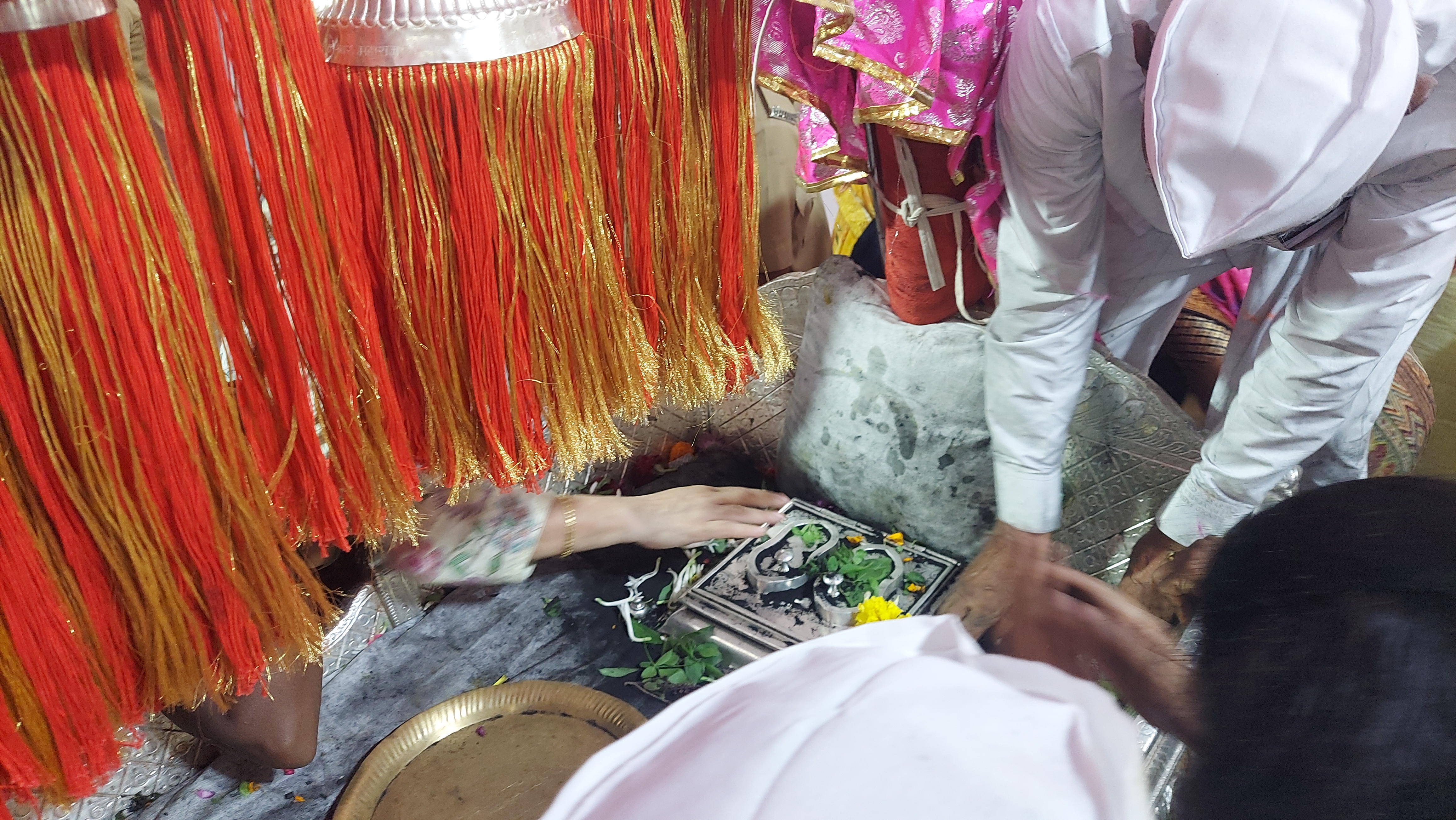 gather for the palkhi darshan of Sant Dnyaneshwar Maharaj
