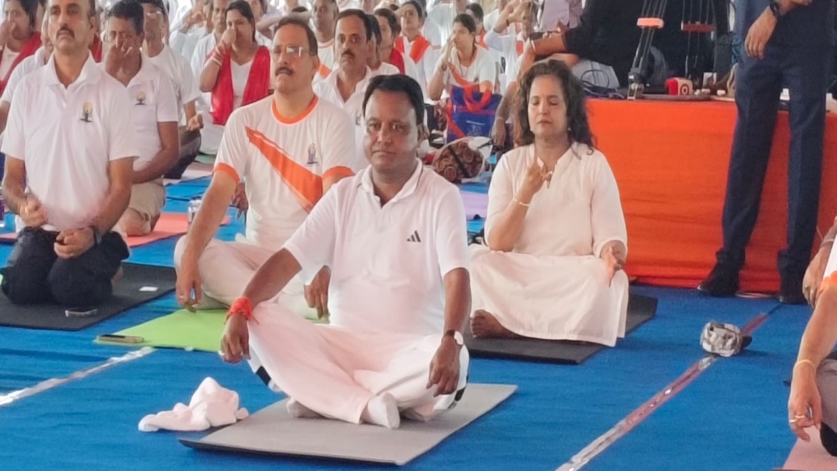 ODISHA CM MOHAN MAJHI YOGA DAY
