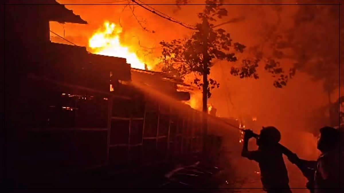 Shops gutted in Howrah fire