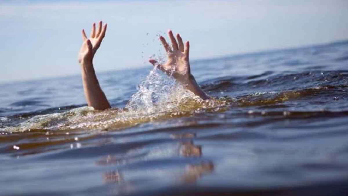 FOUR SCHOOL GIRLS DIED AFTER DROWNING IN AHAR IN PALAMU