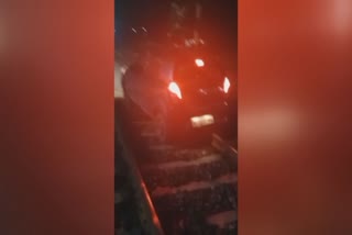 The man who drove his car into the railway track under the influence of alcohol was arrested in Kannur