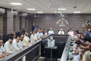 chief-minister-bhupendr-patel-held-review-meeting-of-flood-affected-areas-at-junagadh