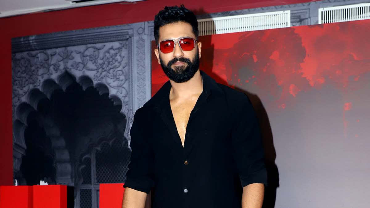 Vicky Kaushal shares a terrifying encounter with the sand mafia while filming for Anurag Kashyap's Gangs of Wasseypur. The actor, who began his journey as assistant director to Kashyap, said that he and the cameraman were almost assaulted while canning footage for the film.