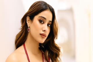 Janhvi Kapoor Food Poisoning