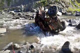 Car fell into River in Lag Valley