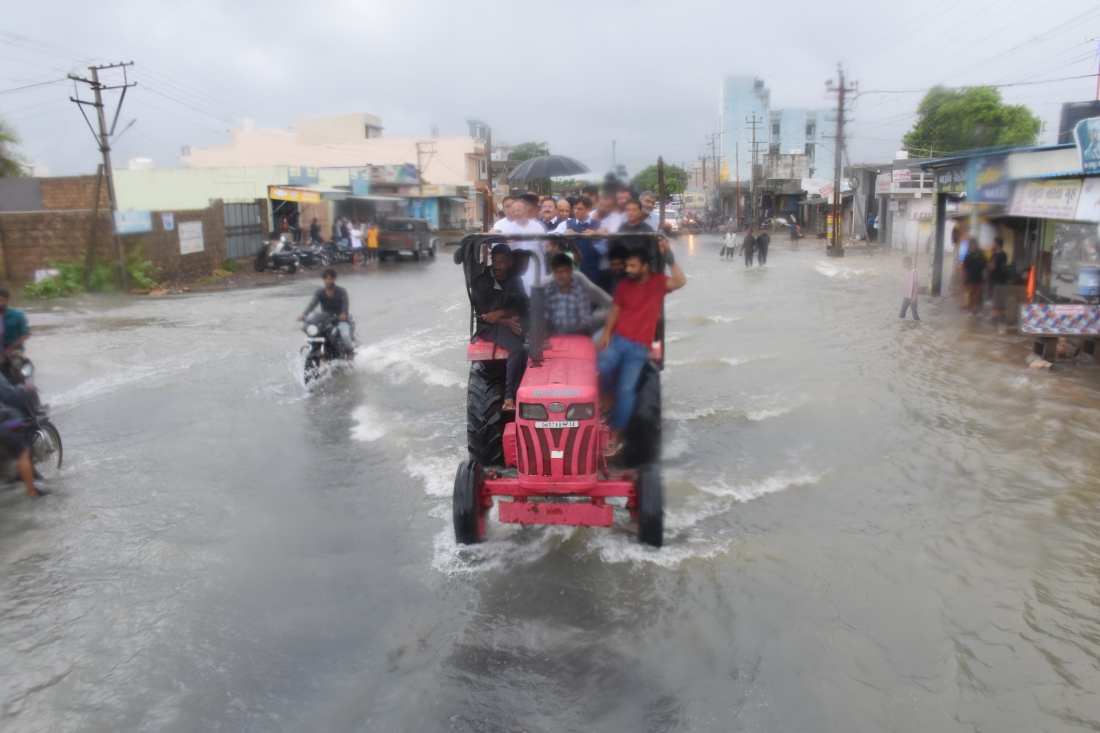 પોરબંદરમાં પૂર જેવી પરિસ્થિતિ પેદા થઈ