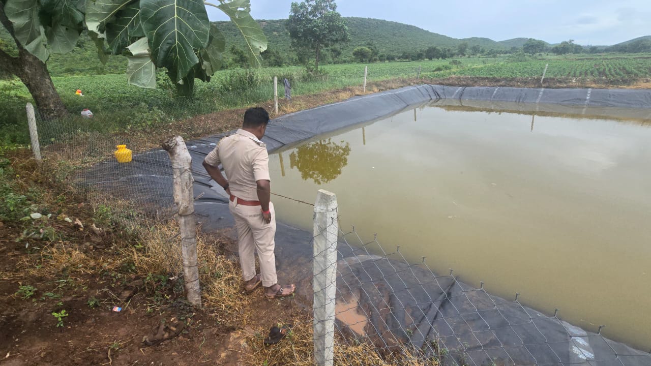 father-and-son-dies-in-savadatti-taluk-of-belagavi