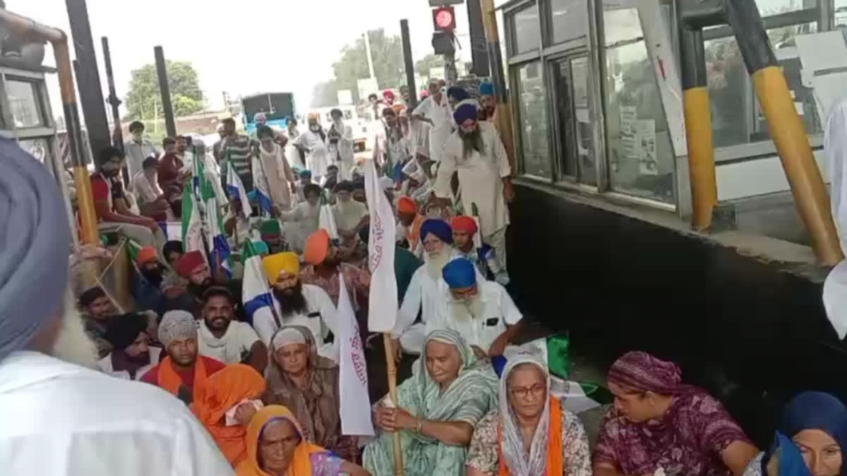 After the farmer's leader was taken into custody by the police, the atmosphere in Punjab is tense