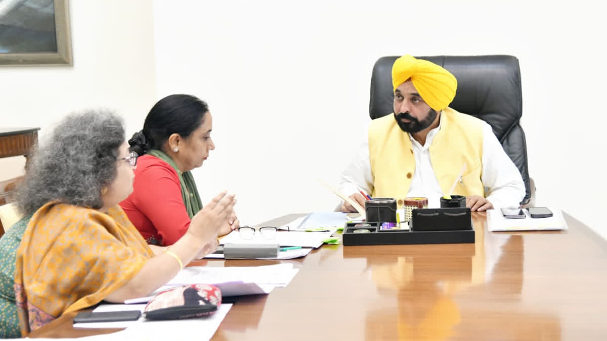The Punjab government ordered the release of arrears of helpers on Anganwadi workers