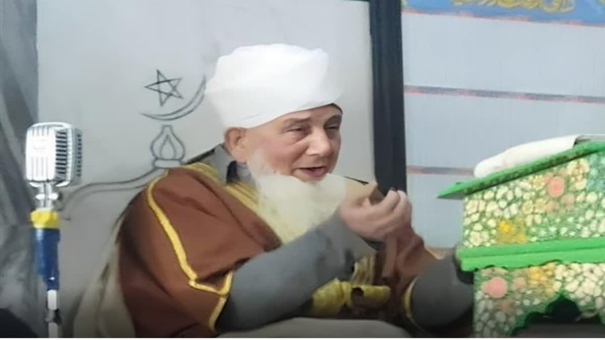 head-imam-of-makhdoom-sahib-mosque-passes-away
