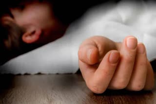 Minor girl die after consuming poisonous toffee  uttar pradesh Minor girl die  poisonus candy  girl die after consuming poisonous candy  candy  child die after eating toffee  child die after eating candy  uttar pradesh poisonous candy  children ate poisonous candies in uttar pradesh  poisonous candies in uttar pradesh  കൗശാമ്പി  kaushambi  ഉത്തർപ്രദേശ് കൗശാമ്പി  വിഷം കലർന്ന മിഠായി  വിഷം പുരട്ടിയ മിഠായി കഴിച്ച് മരണം  കുട്ടികൾ വിഷം കലർന്ന മിഠായി  വിഷം കലർത്തിയ മിഠായി നൽകി അയൽക്കാരൻ  വിഷം കലർന്ന മിഠായി കുട്ടി മരിച്ചു  consuming poisonous toffee  consuming poisonous candy Minor girl died  കൗശാമ്പി വിഷം മിഠായി  വിഷം മിഠായി  മിഠായിയിൽ വിഷം  മിഠായി വിഷം