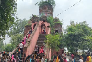 huge-crowd-devotees-ancient-temple-of-ramgarh