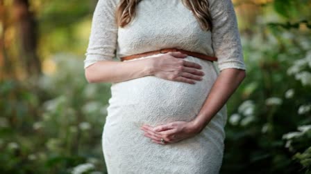 Pregnant Woman Bath Per Day