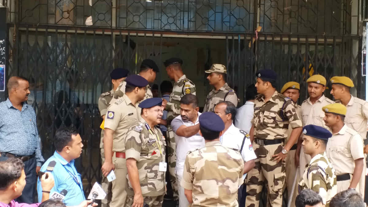 CISF DIG Inspects at RG Kar