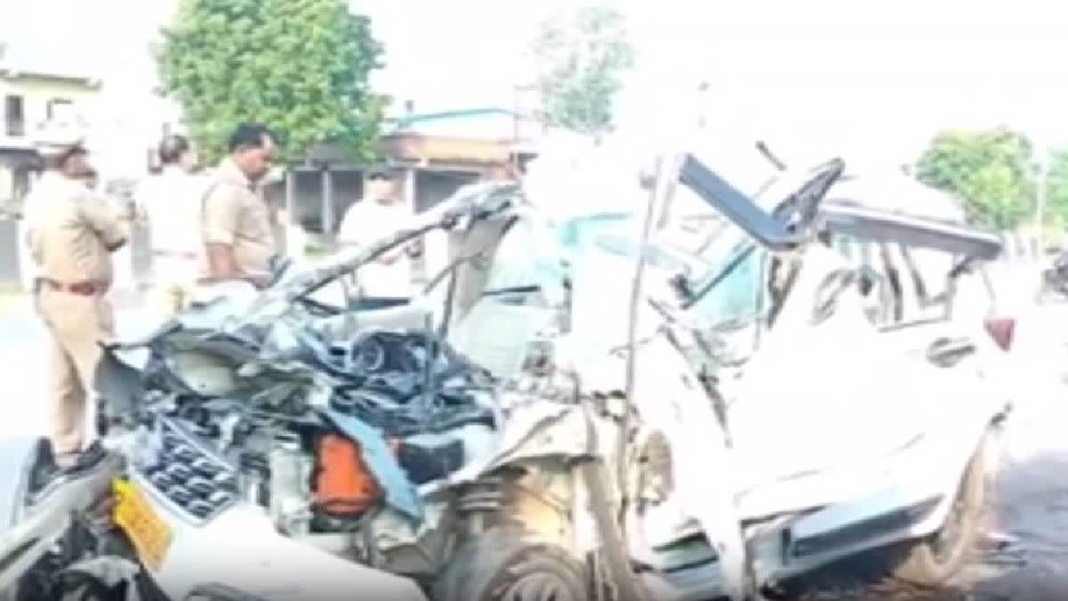 Uttar Pradesh: 4 Killed, 3 Injured After Car Rams Into Parked Truck On Agra-Kanpur Highway