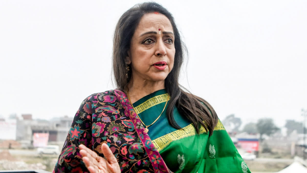 'Irritated' Hema Malini Removes Lady's Hand From Her Waist - Watch Viral Video