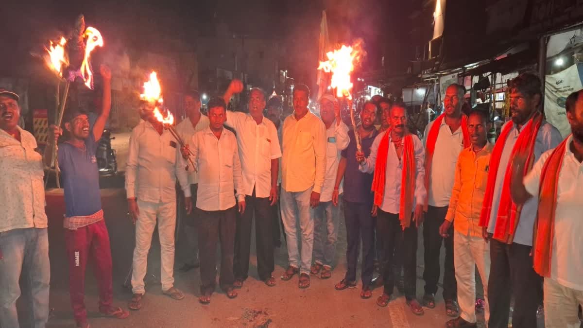 bjym-took-out-a-torch-light-in-giridih