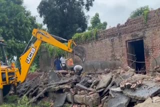 ROOF OF COWSHED COLLAPSED