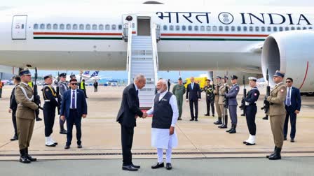 PM MODI AT POLAND  PM NARENDRA MODI  പ്രധാനമന്ത്രി നരേന്ദ്രമോദി പോളണ്ടിൽ  വാർസോ വിമാനത്താവളം