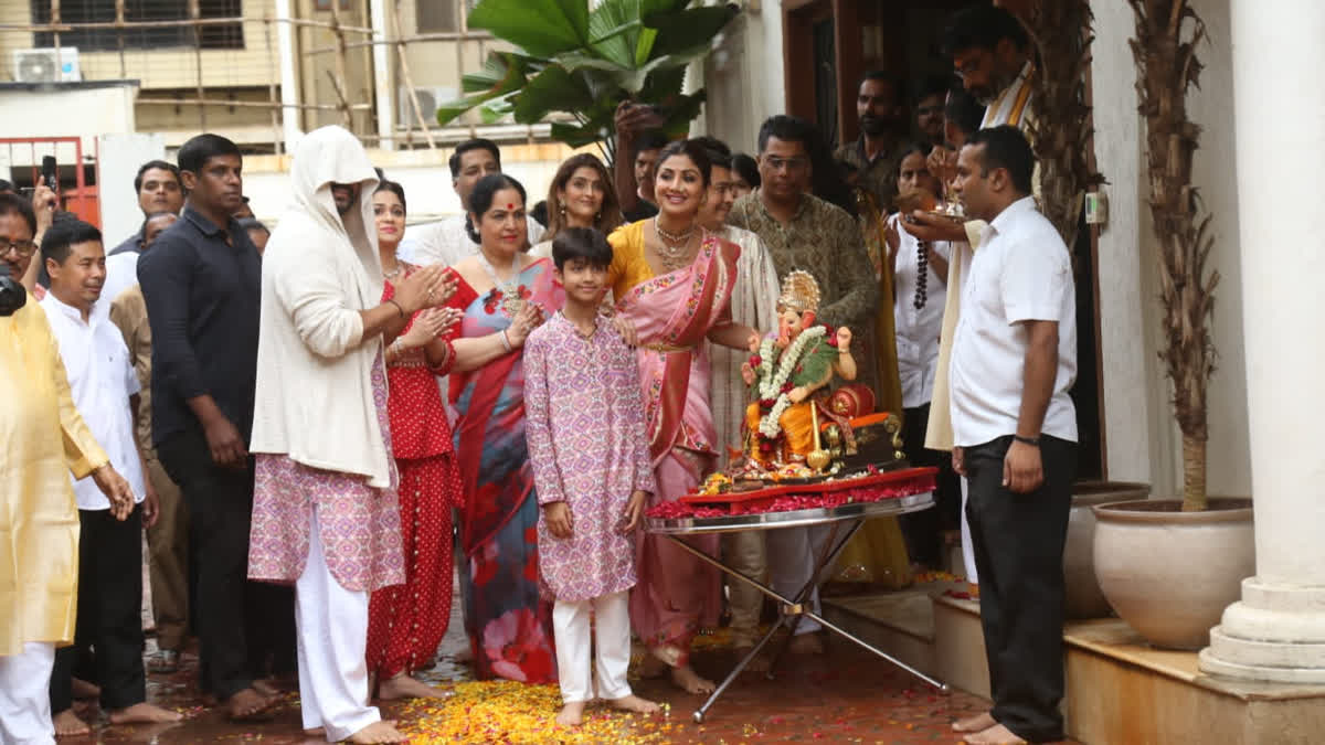 Shilpa Shetty Ganesh Immersion