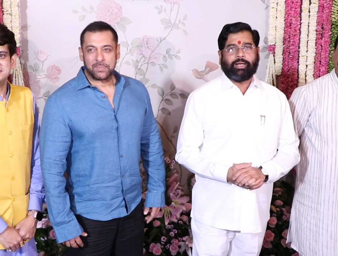 Salman Khan arrive at Arpita Khan Sharmas home for Ganpati celebrations