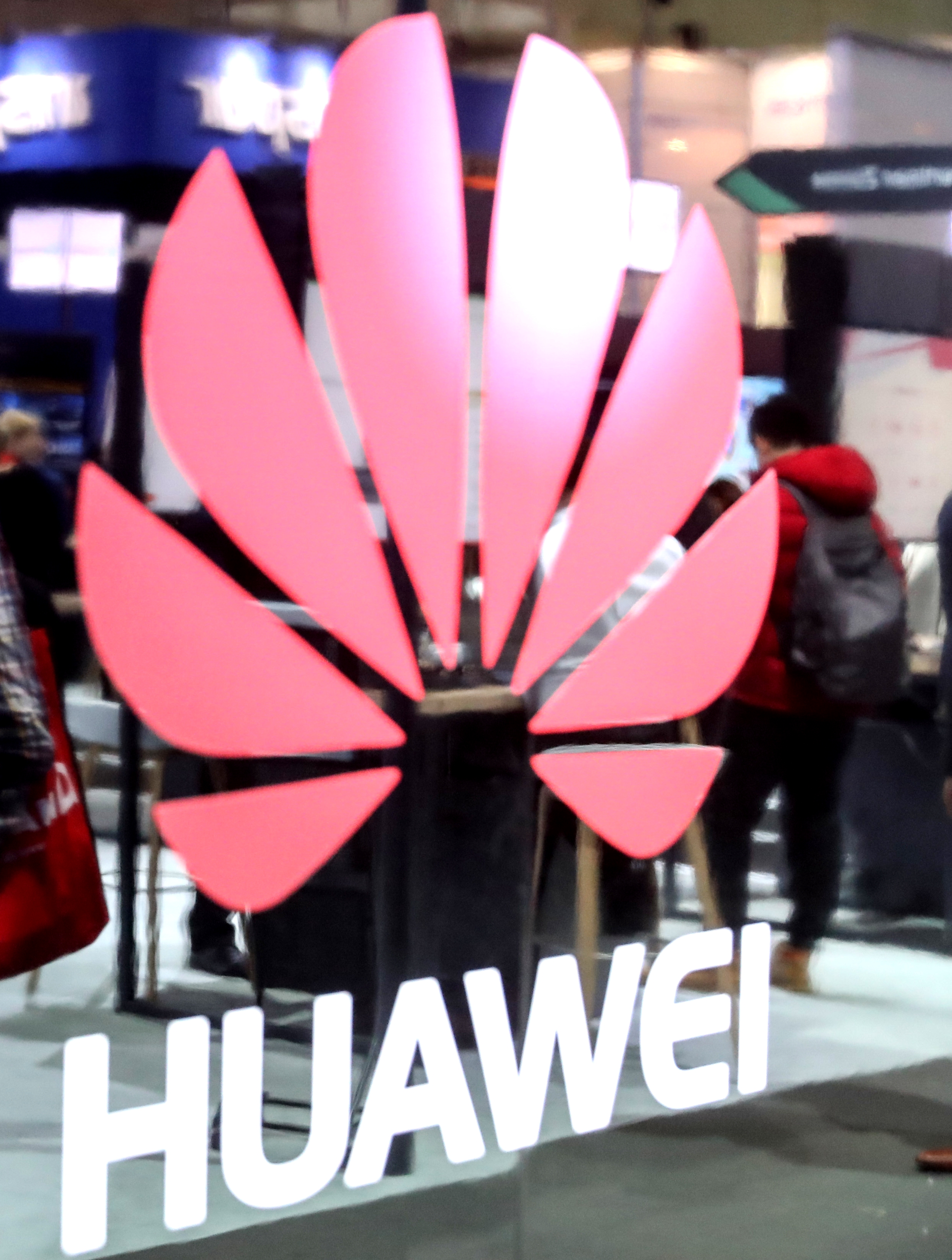 USa government hacking Huawei servers