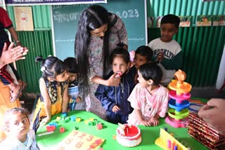 Pragya Dixit Celebrated Birthday with Children