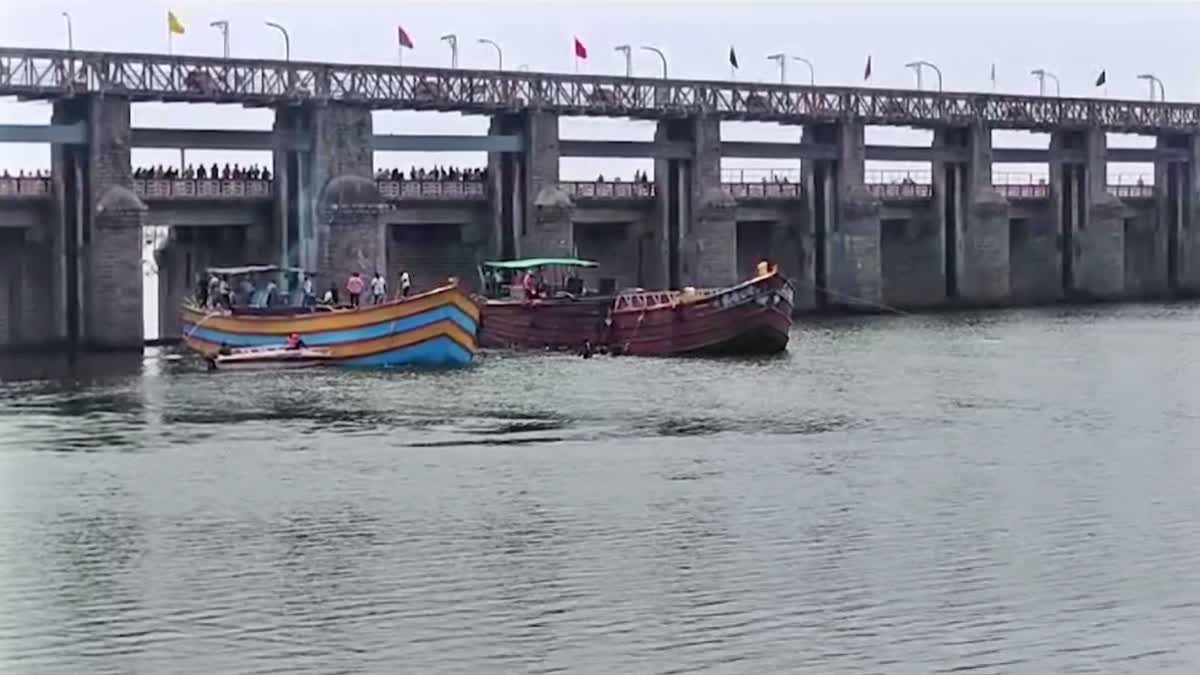 Prakasam Barrage Boat Incident