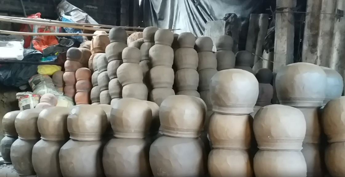 Preparation of Puri Jagannath Mahaprasad in iron kadhai  Due to Shortage of earthen pots