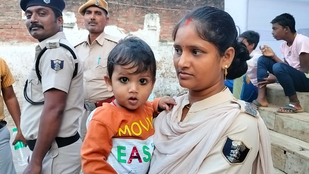 Female Constable on duty in Rohtas