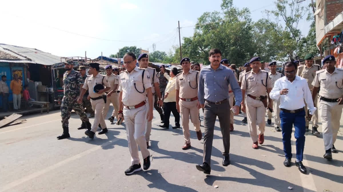 Flag march in Sitamarhi